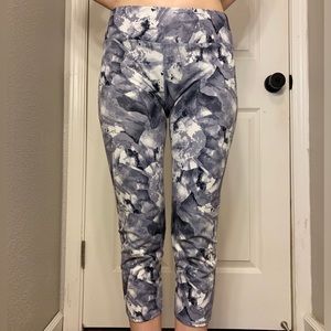 Gray & White Fabletics Leggings
